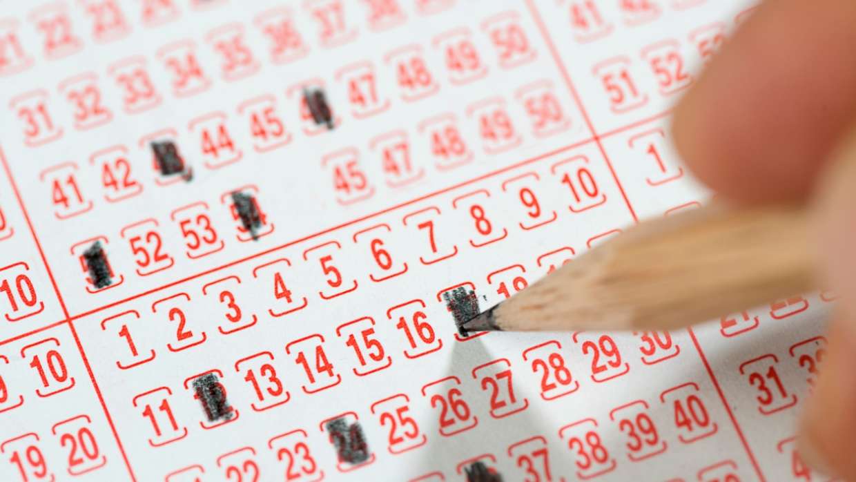 How To Win The Lottery By Cheating